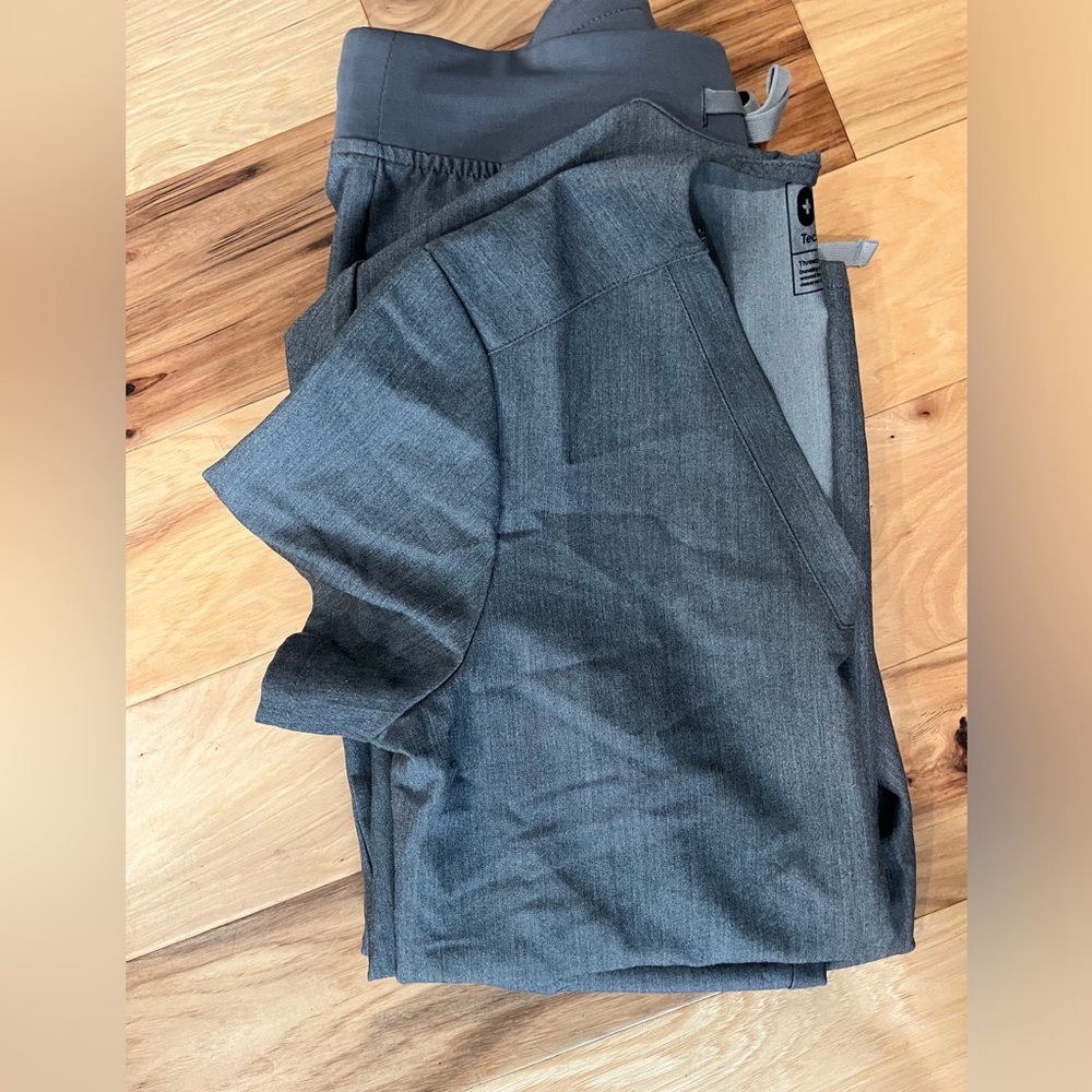 Figs scrubs Heather grey